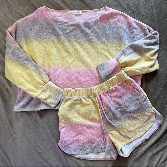 Shop Hopes Tops - *NWOT* Shop Hopes Sweater Shirt and Shorts Set